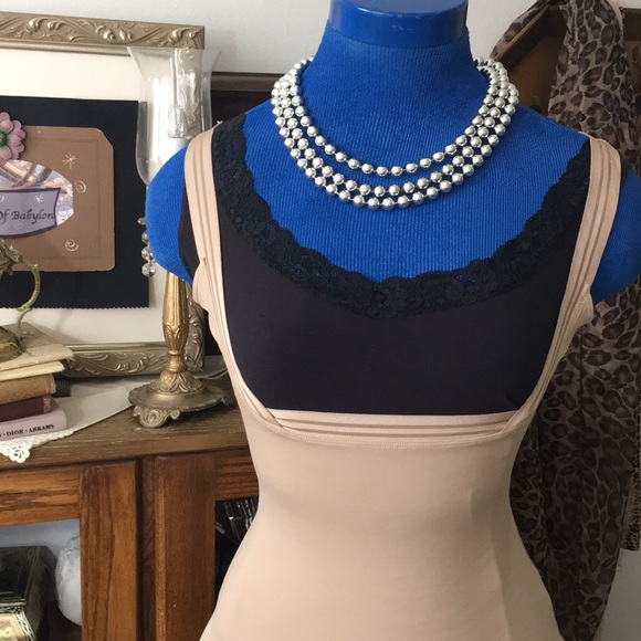 ASSETS by Sara Blakely Other - 🌺Spanx Love Your Assets Open Bust Shaping Cami
